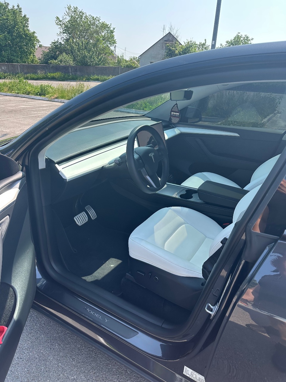 Tesla Model Y - фото 5