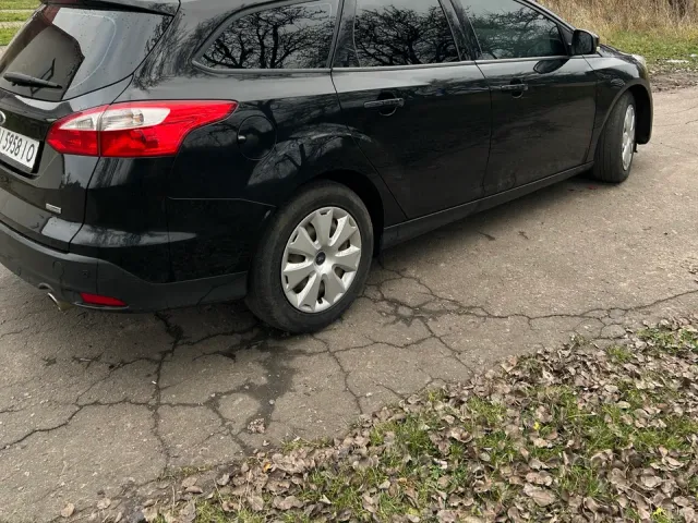 Ford Focus - фото 4