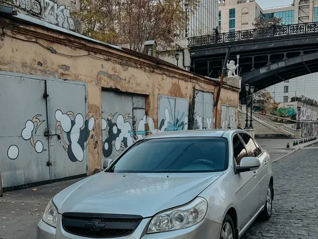 Chevrolet Epica - фото 1