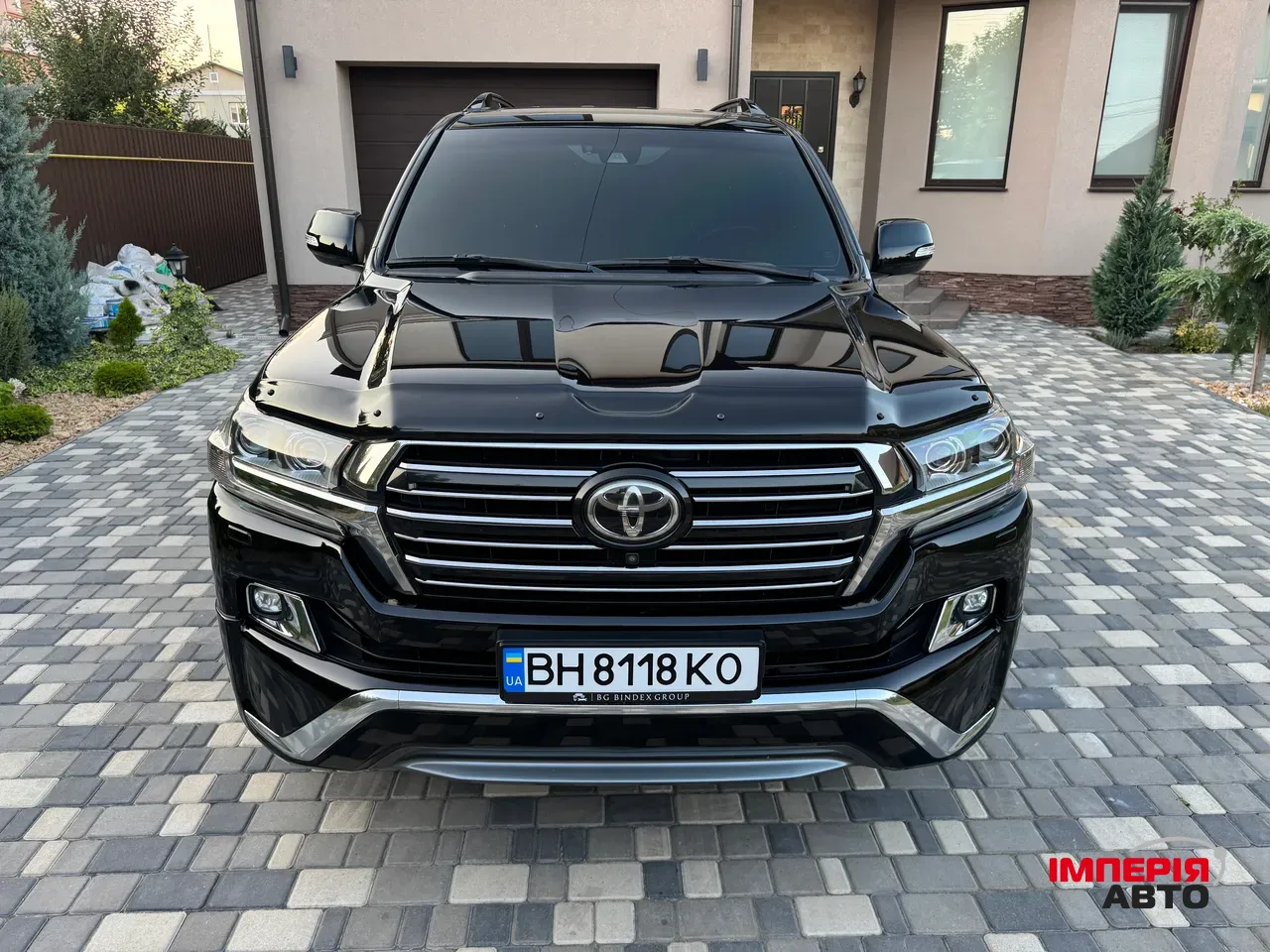 Toyota Land Cruiser - фото 1