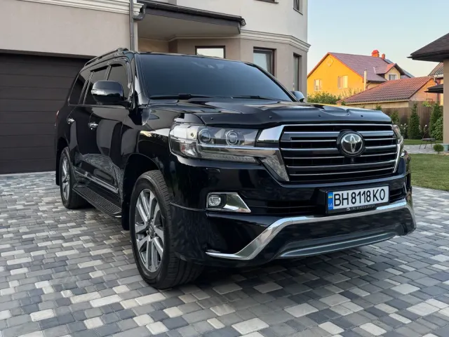 Toyota Land Cruiser - фото 3