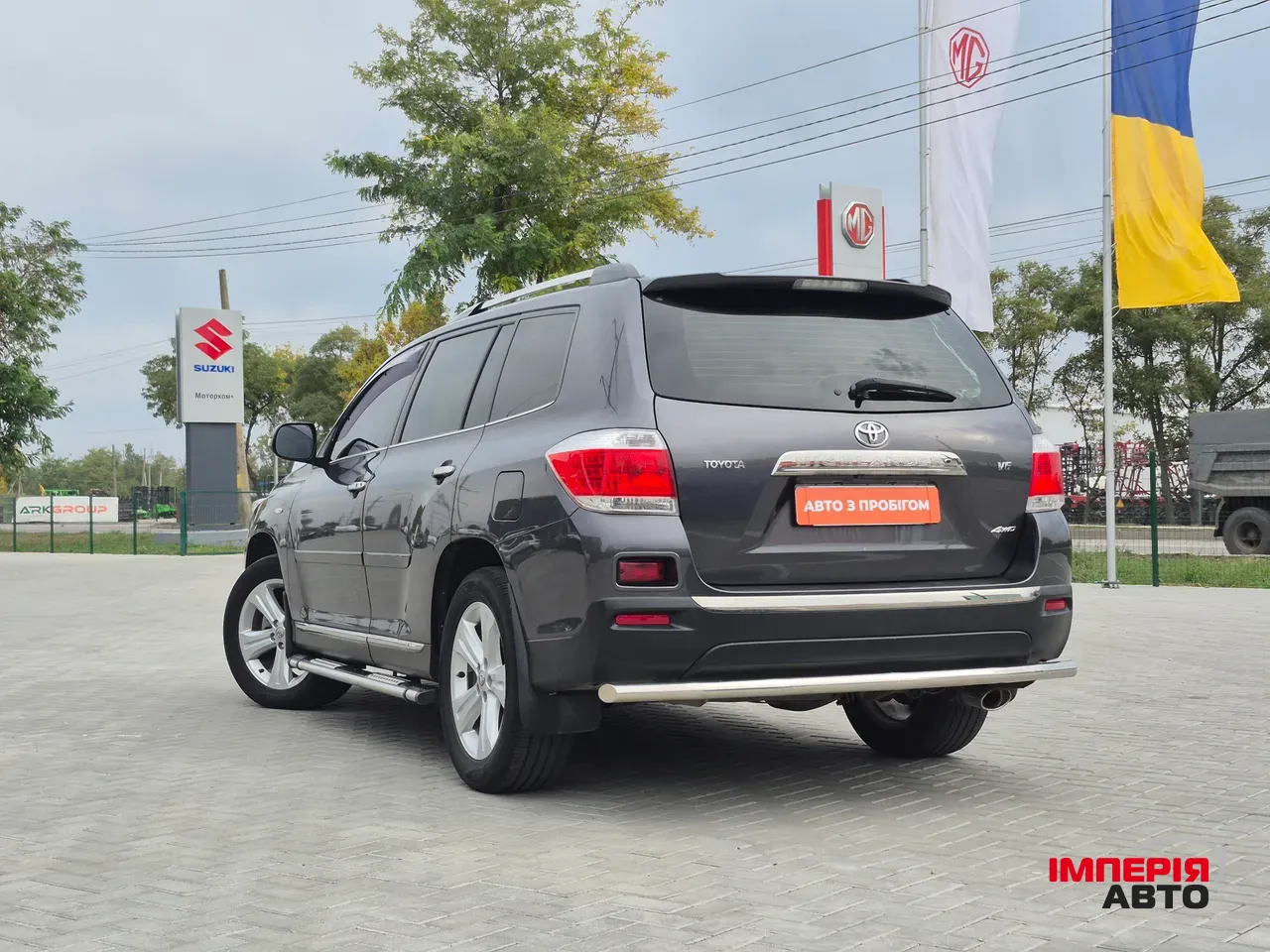 Toyota Highlander - фото 3