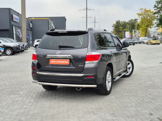 Toyota Highlander - фото 4