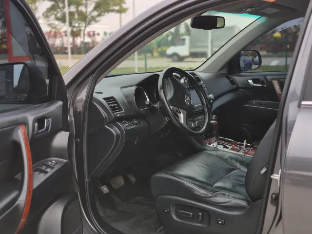 Toyota Highlander - фото 5