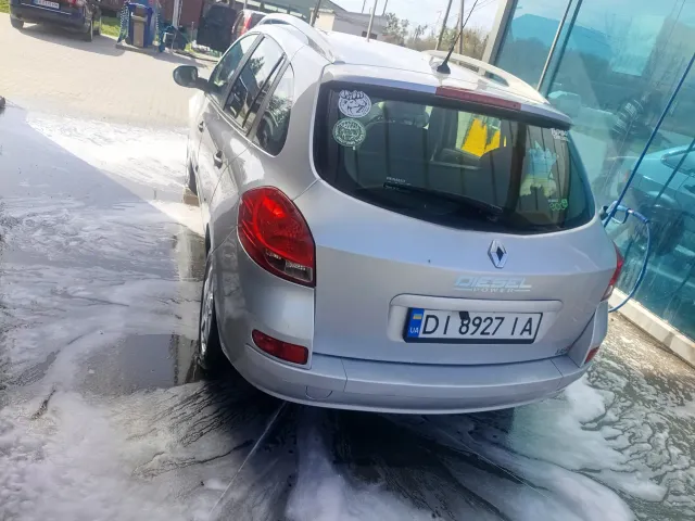 Renault Clio - фото 5