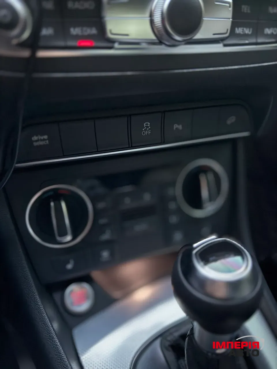 Audi Q3 - фото 23