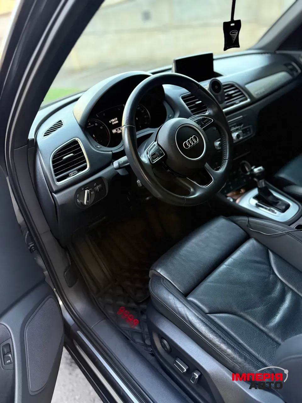 Audi Q3 - фото 9