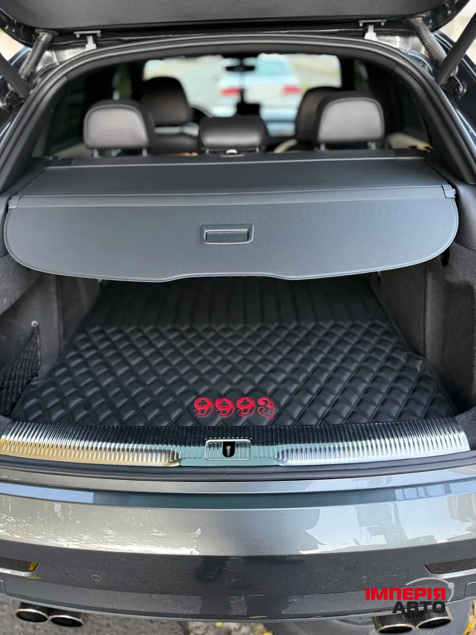 Audi Q3 - фото 12