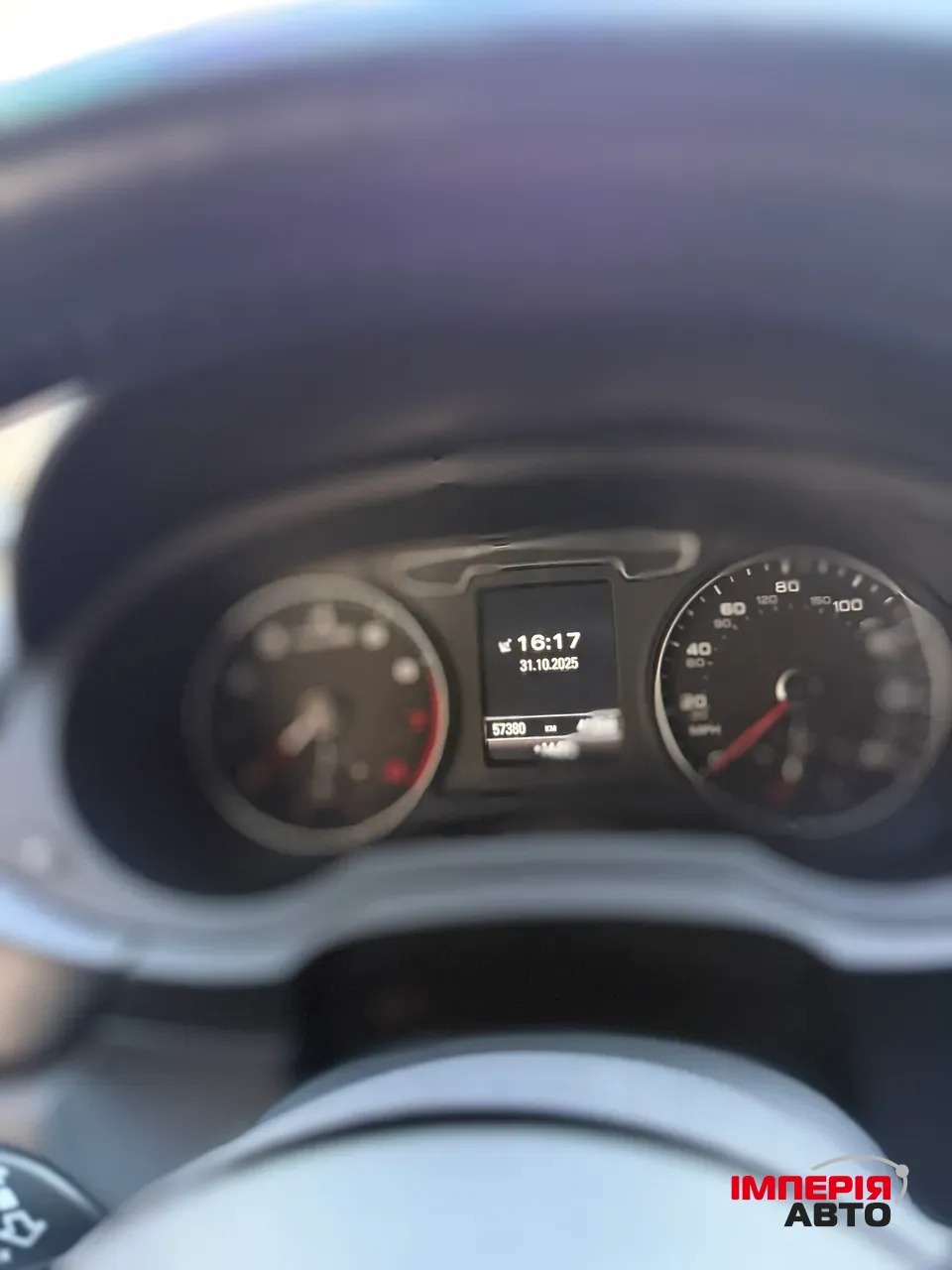 Audi Q3 - фото 16