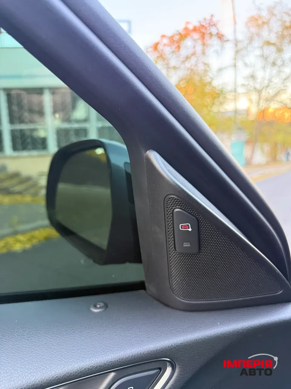 Audi Q3 - фото 18