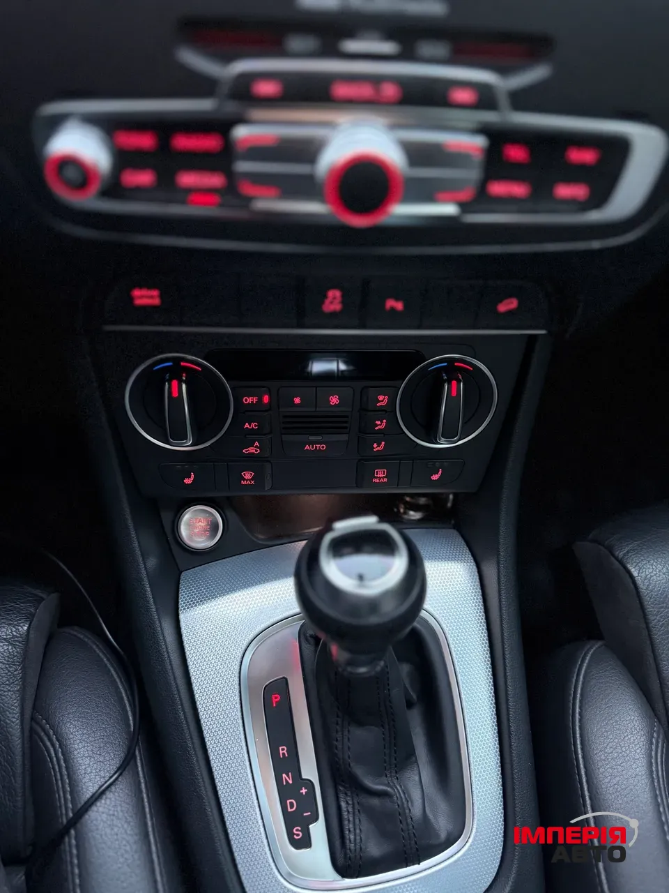 Audi Q3 - фото 28