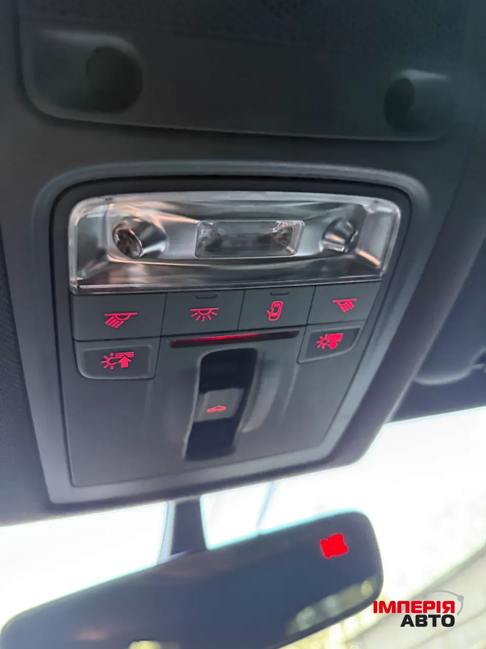 Audi Q3 - фото 25