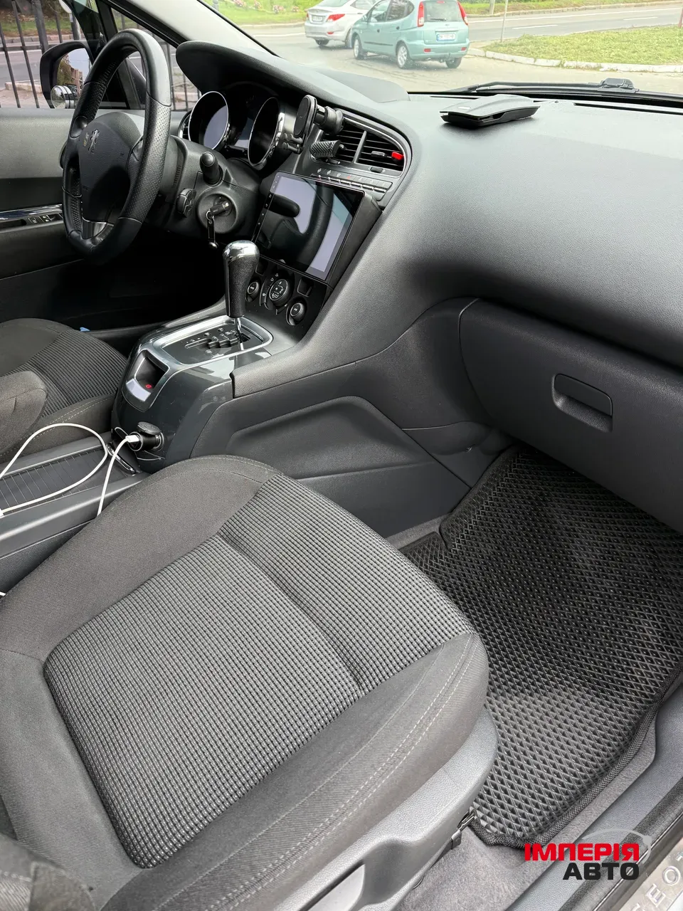 Peugeot 5008 - фото 9