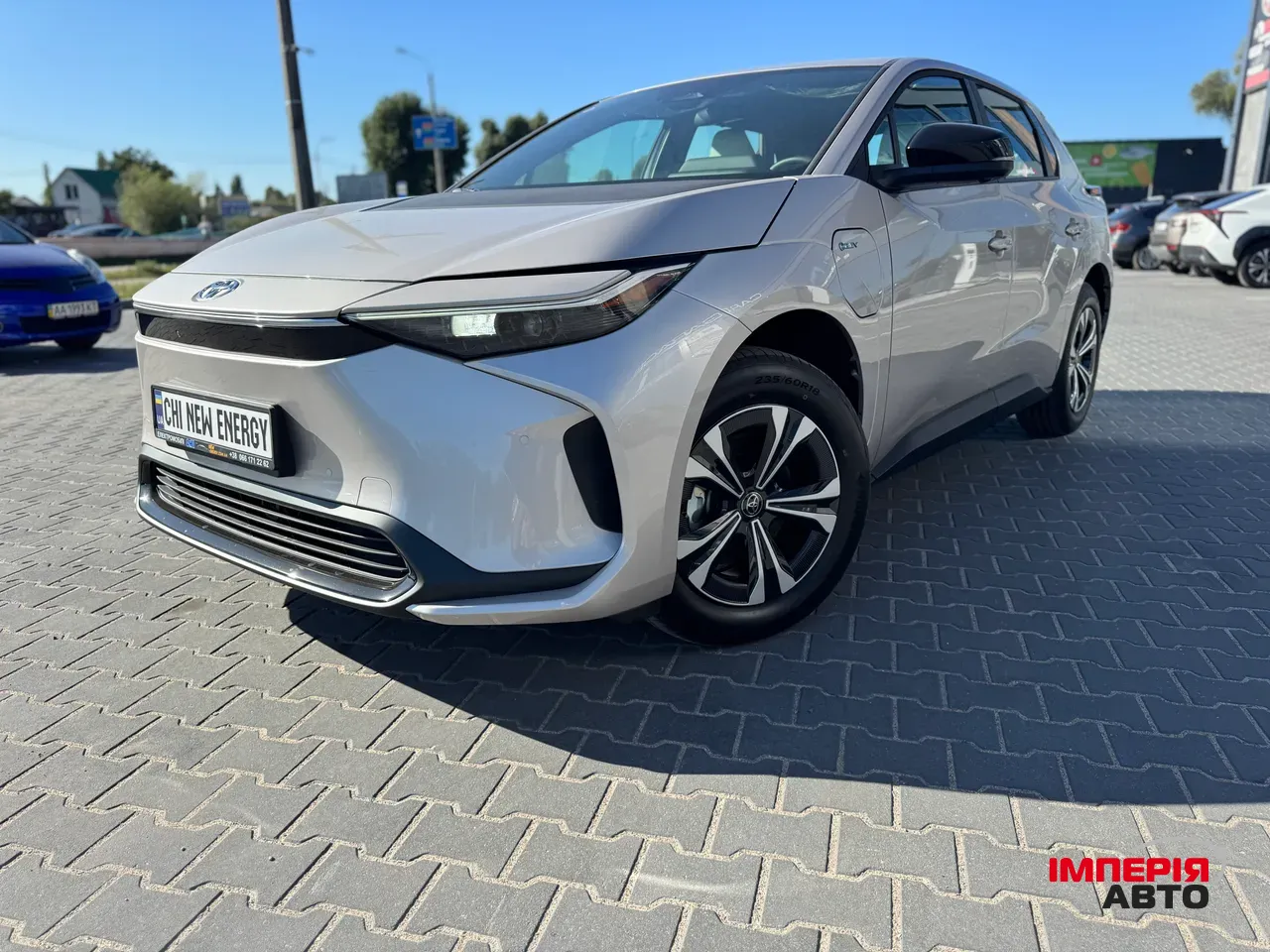 Toyota bZ4X - фото 1