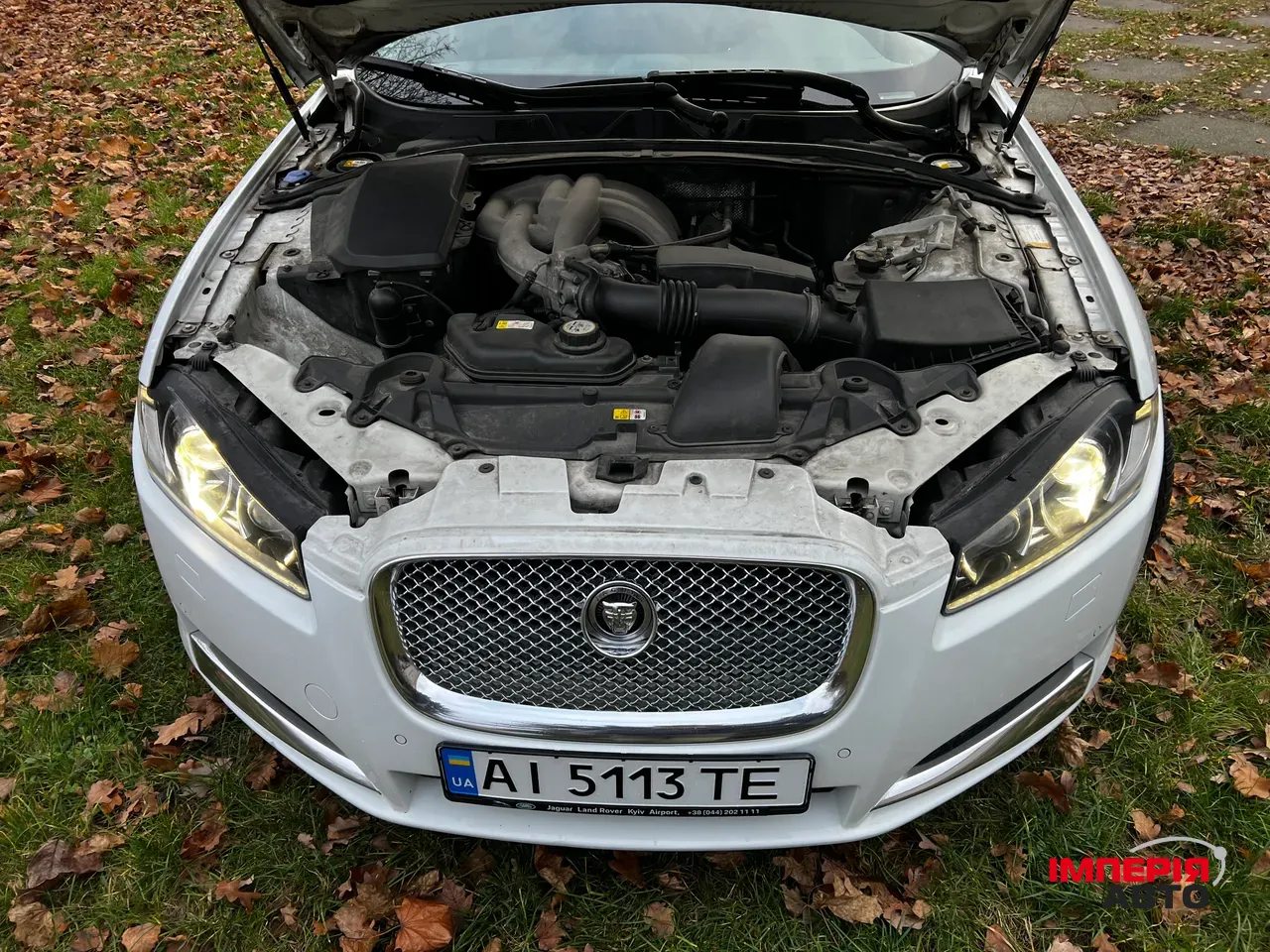 Jaguar XF - фото 8