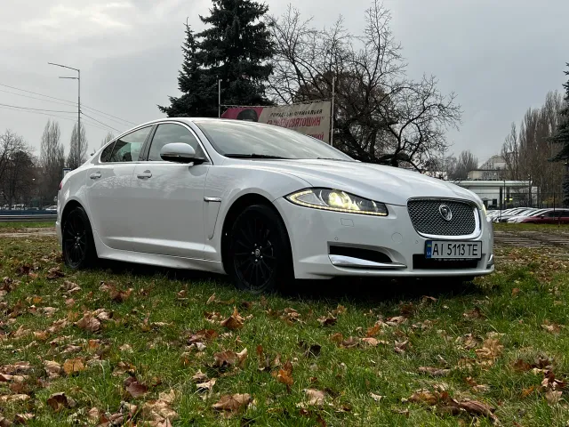 Jaguar XF - фото 1
