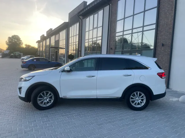 Kia Sorento - фото 2