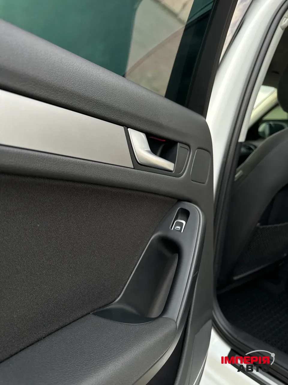 Audi A4 - фото 39