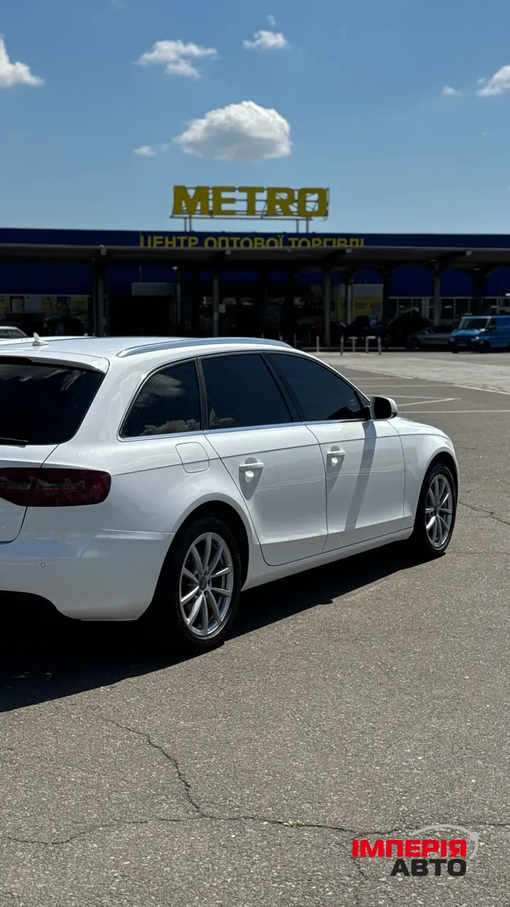Audi A4 - фото 9
