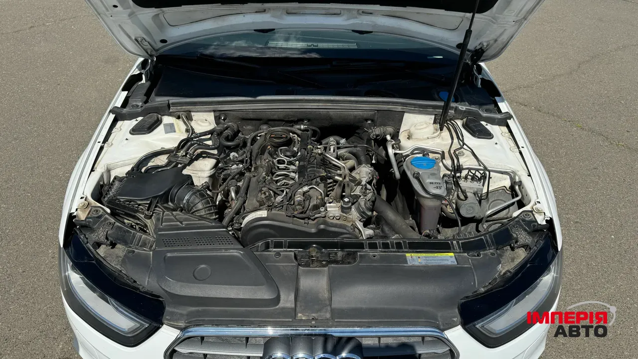 Audi A4 - фото 21