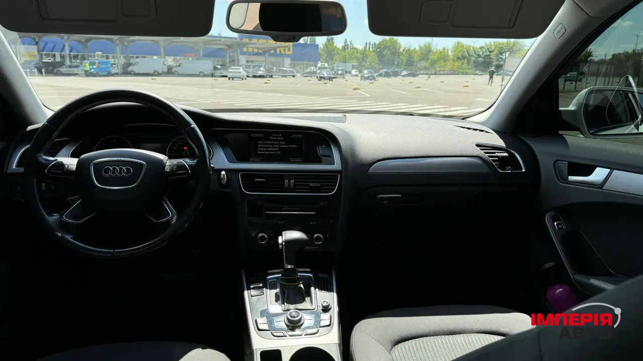 Audi A4 - фото 22