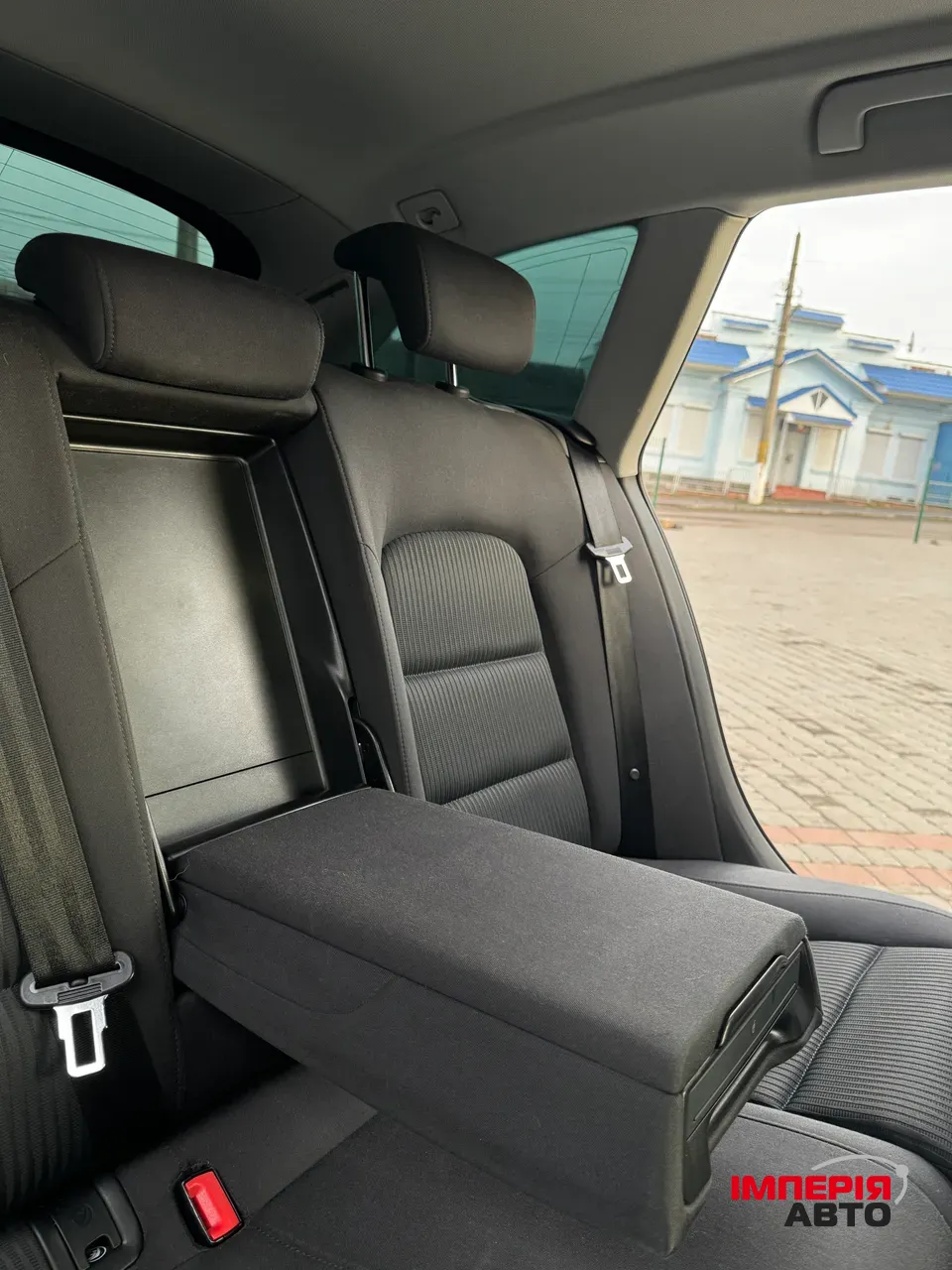 Audi A4 - фото 41