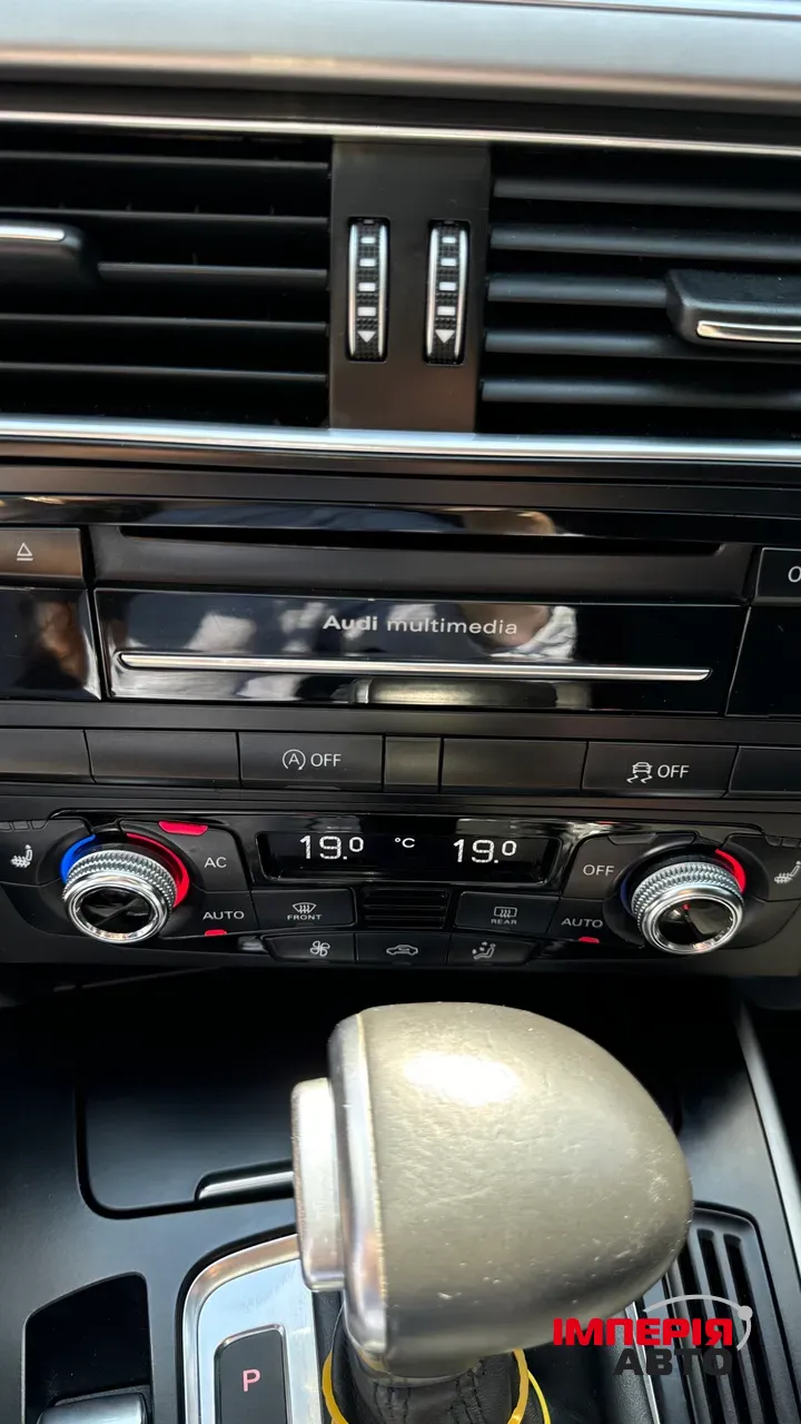 Audi A4 - фото 30