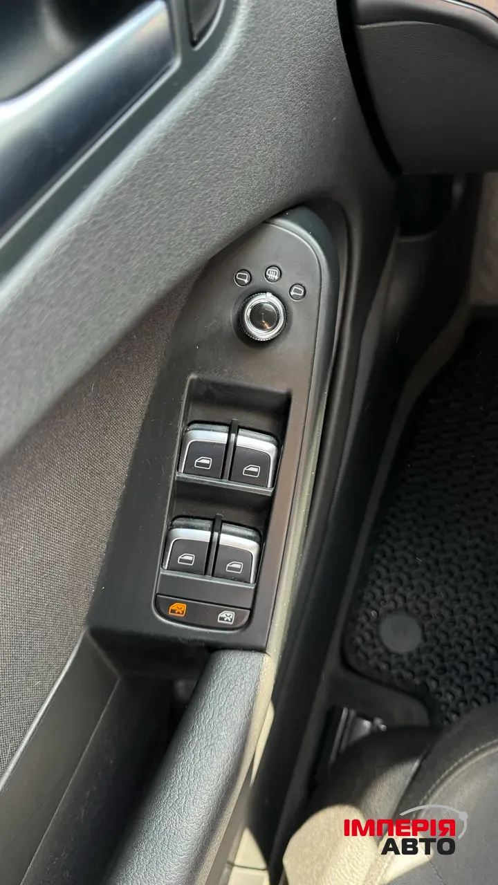 Audi A4 - фото 27