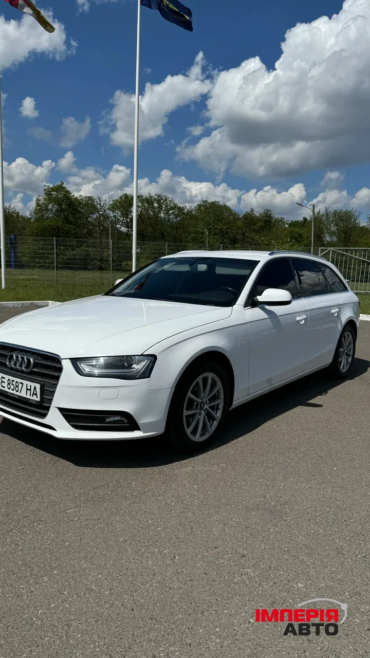 Audi A4 - фото 2