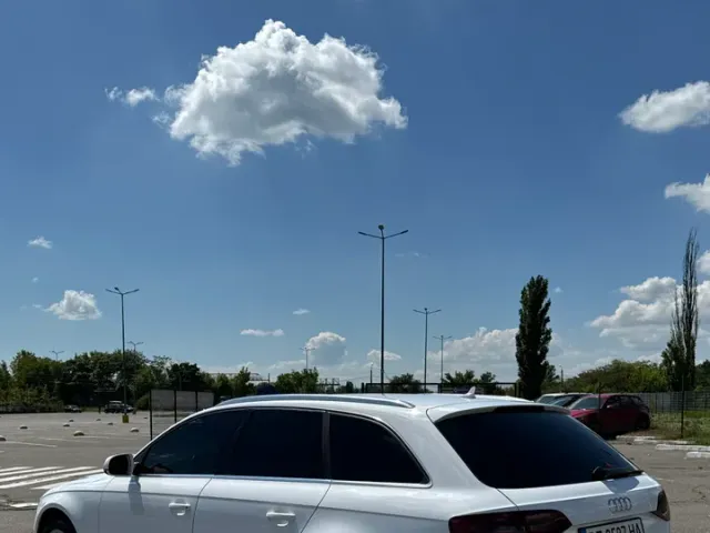 Audi A4 - фото 4