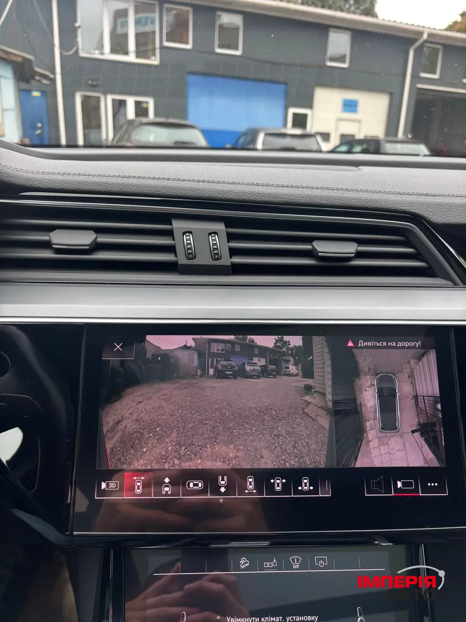 Audi e-tron - фото 42