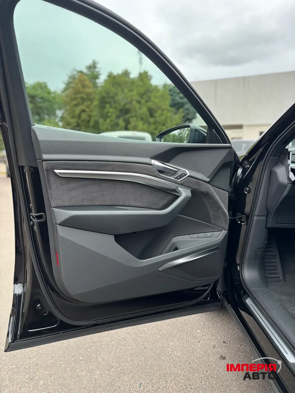 Audi e-tron - фото 47