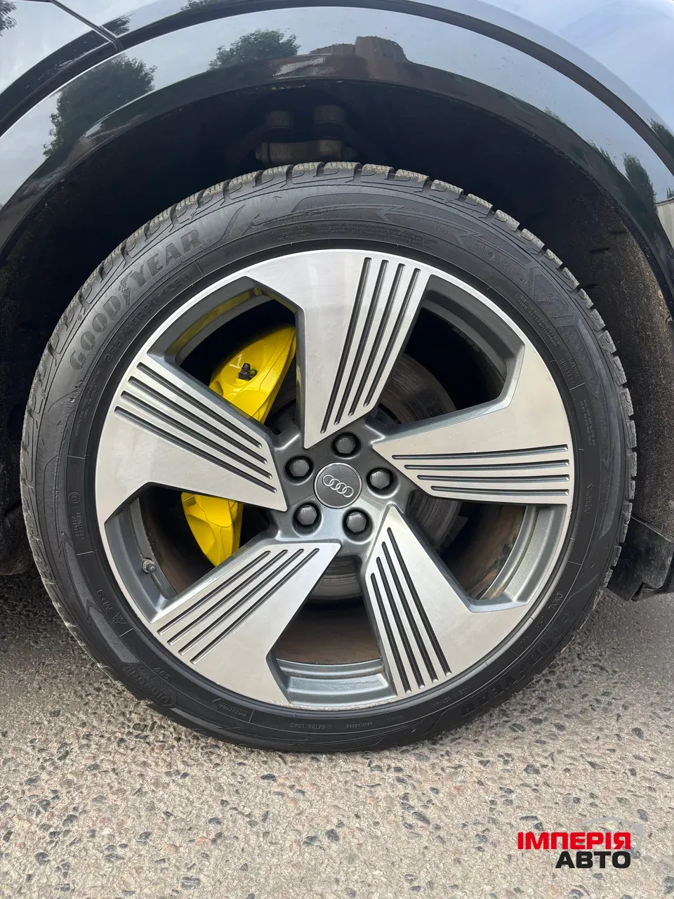 Audi e-tron - фото 28