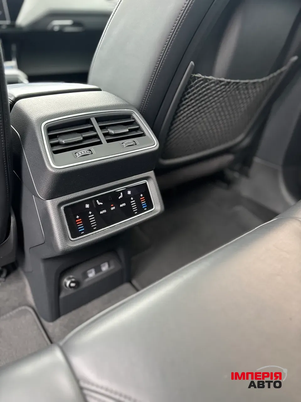 Audi e-tron - фото 32