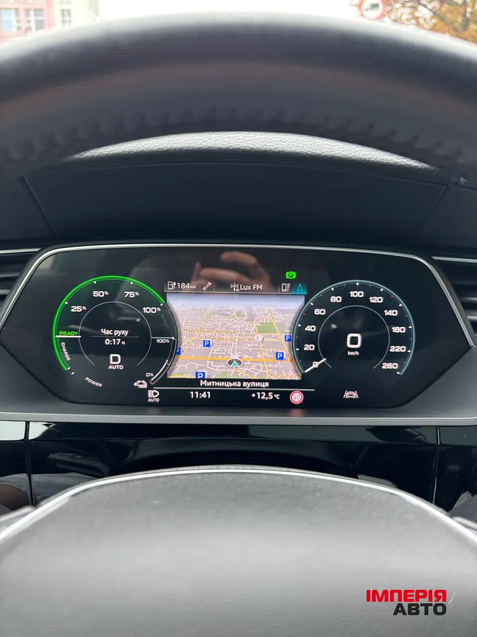 Audi e-tron - фото 40