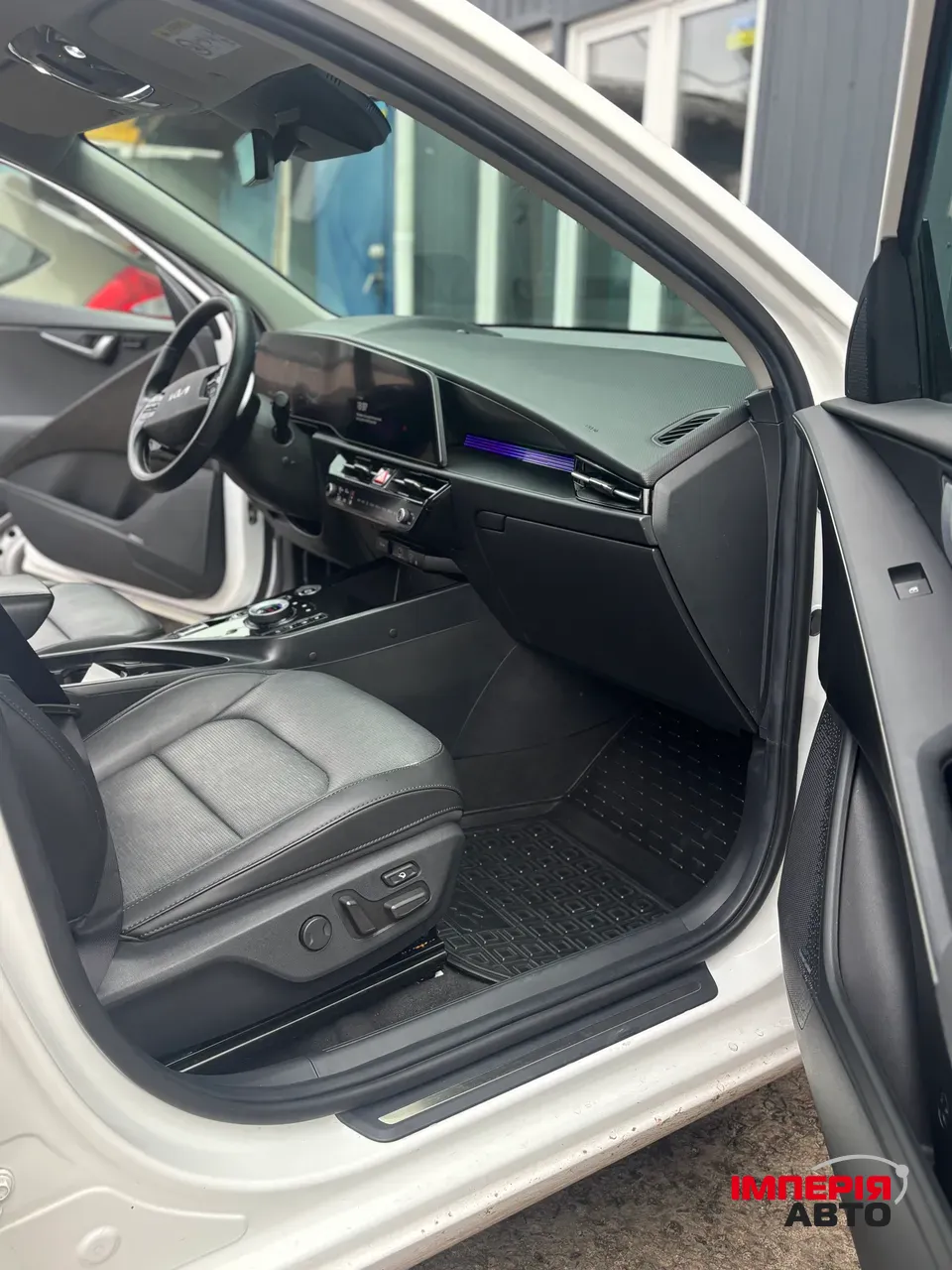 Kia Niro - фото 32