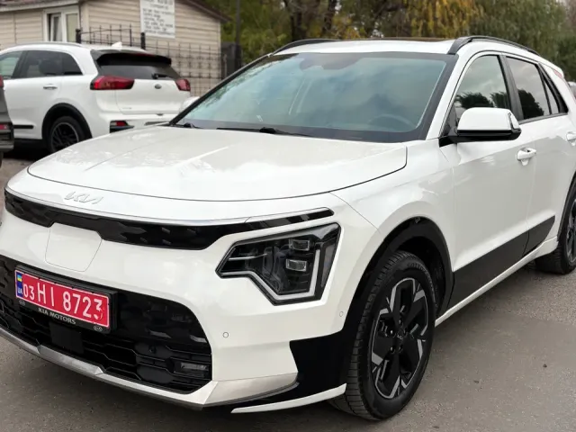 Kia Niro - фото 1