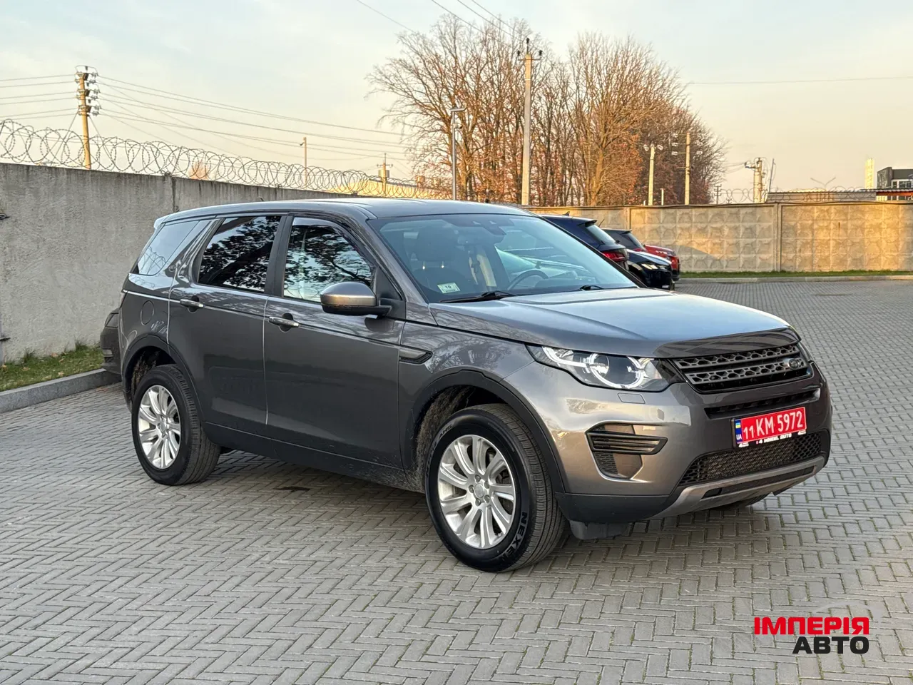 Land Rover Discovery Sport - фото 2