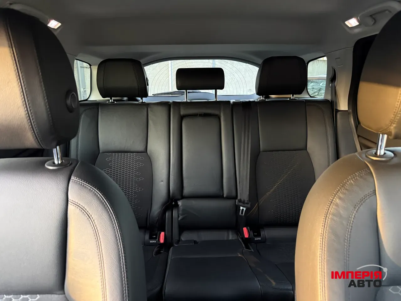 Land Rover Discovery Sport - фото 17