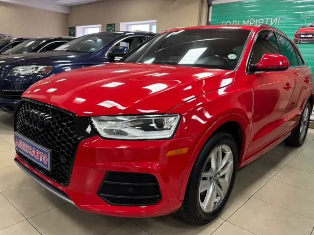 Audi Q3 - фото 3