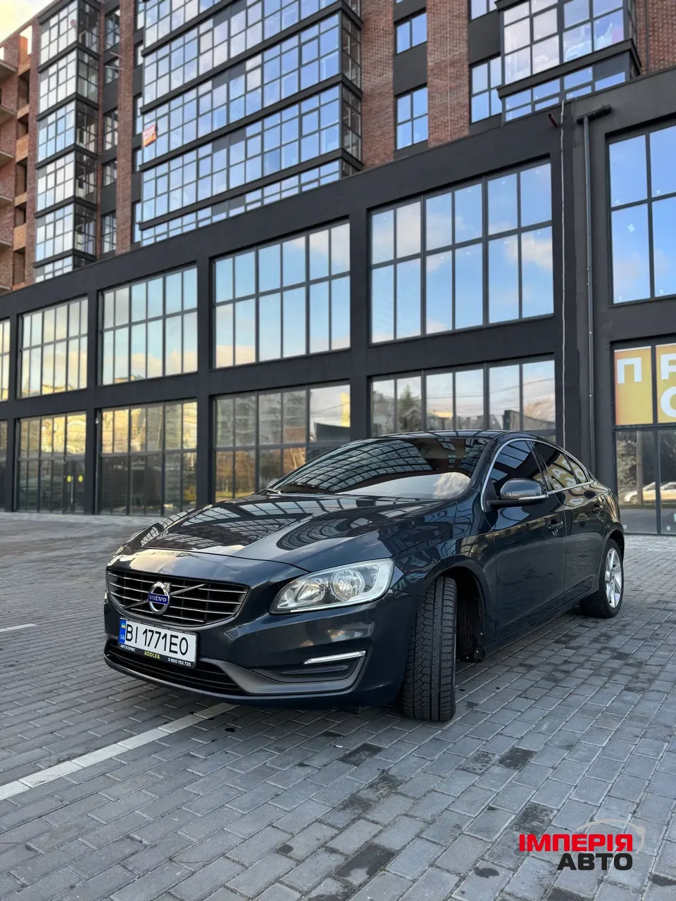 Volvo S60 - фото 3