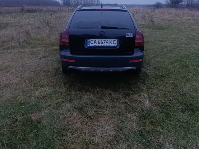 Skoda Octavia - фото 3
