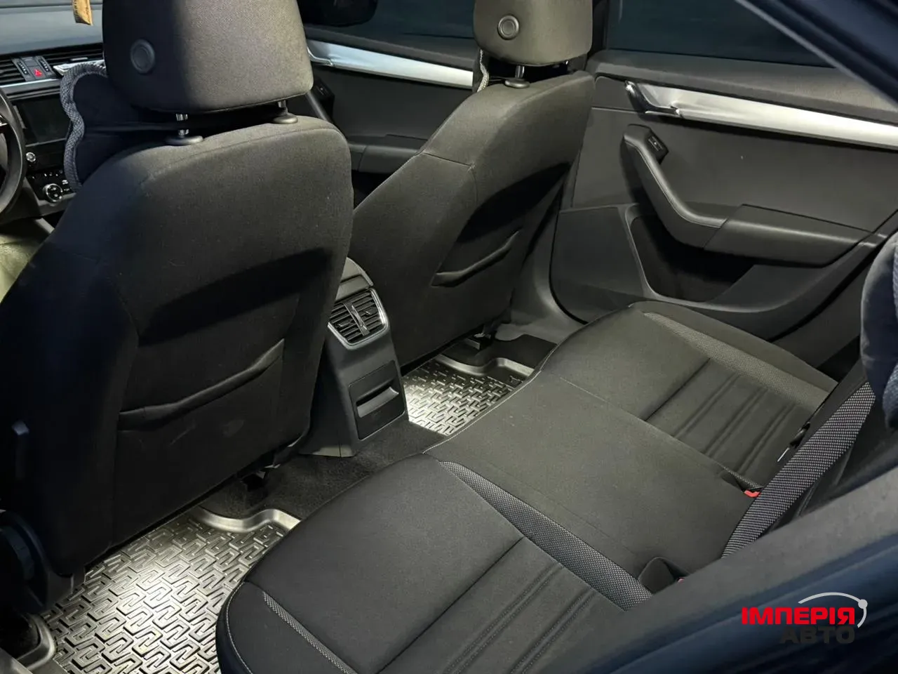 Skoda Octavia - фото 17