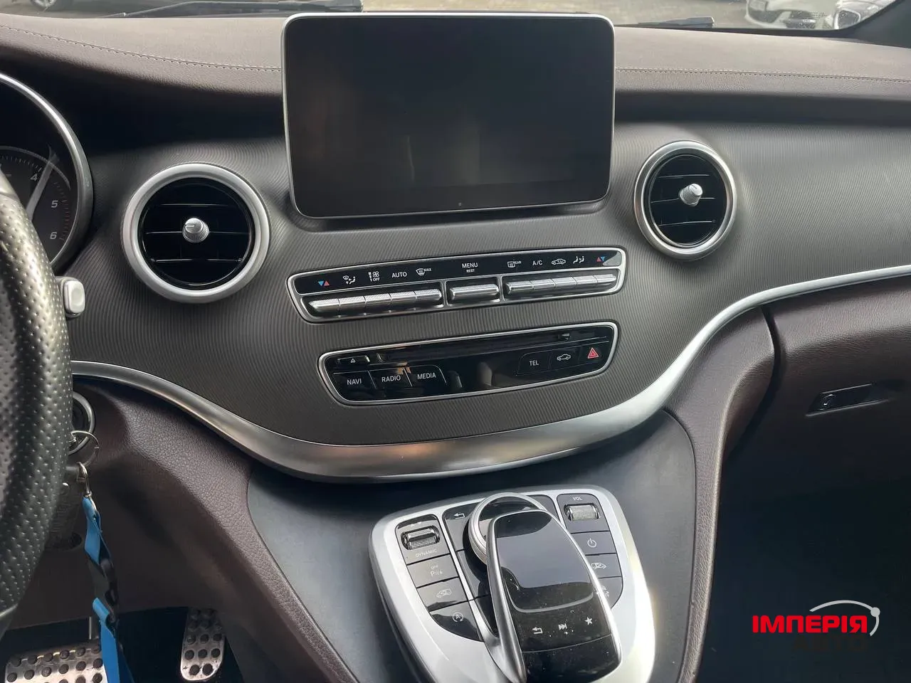 Mercedes-Benz V-Класс - фото 7