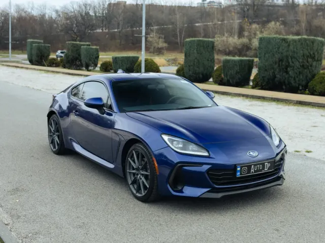 Subaru BRZ - фото 1
