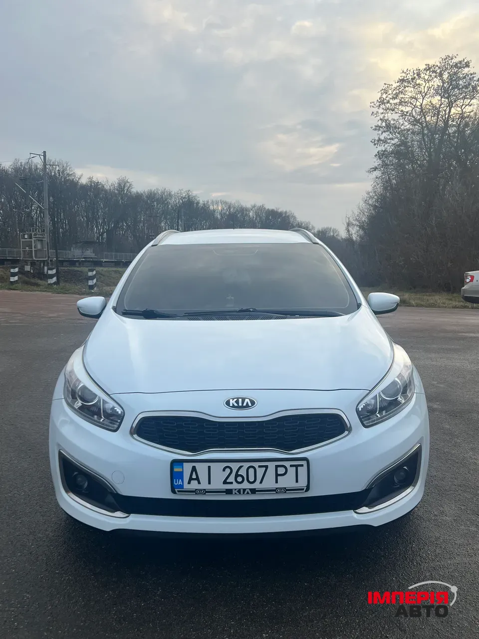 Kia Ceed - фото 1