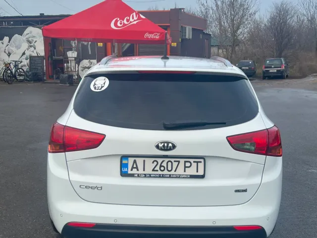 Kia Ceed - фото 2