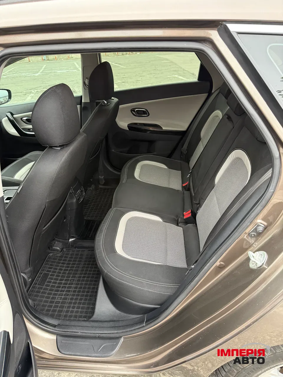 Kia Ceed - фото 24