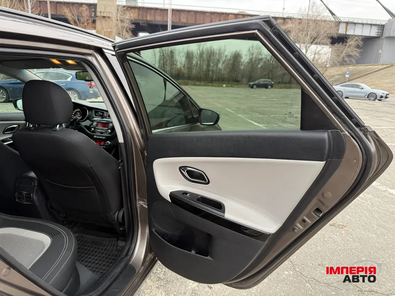 Kia Ceed - фото 27