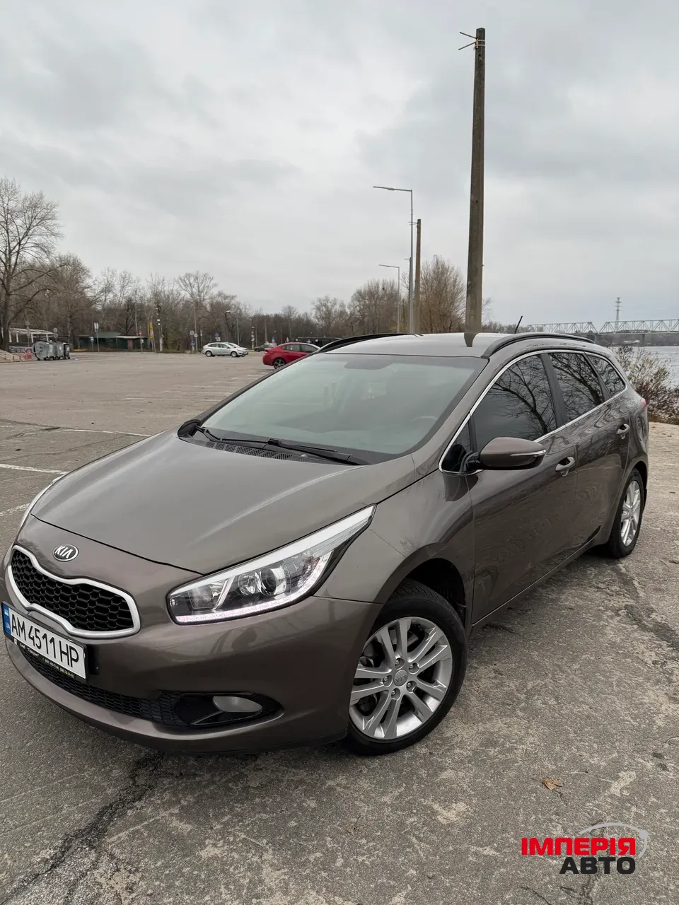 Kia Ceed - фото 1